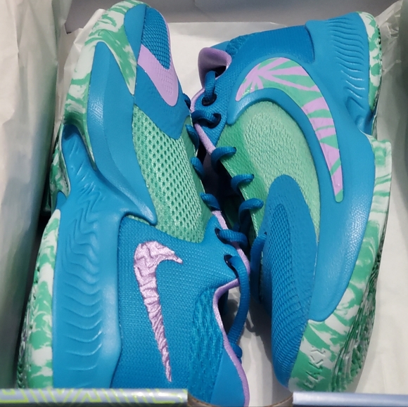 Nike Shoes - NIKE Zoom Freak 4 GS - BIRTHSTONE - Unisex